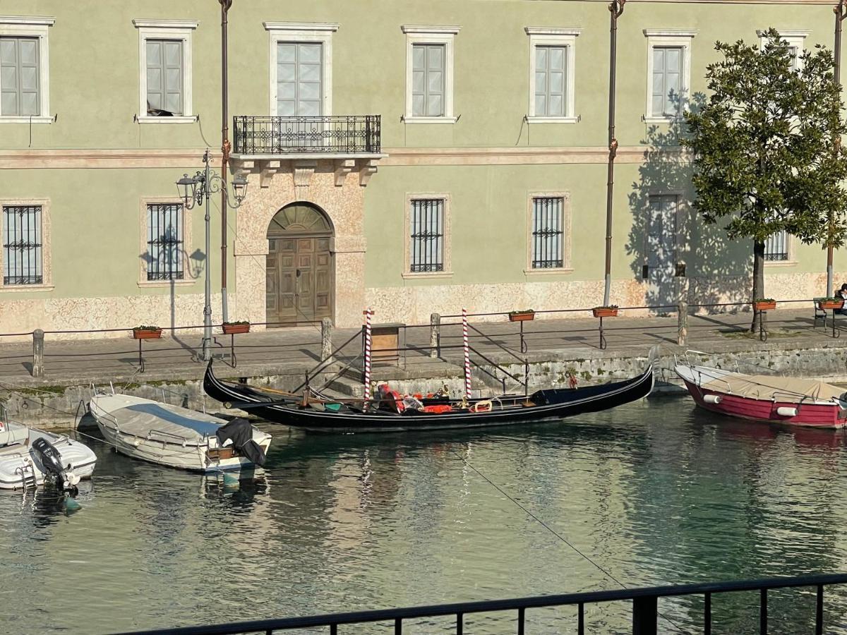 Time To Relax - La Terrazza Sul Lago Peschiera del Garda Buitenkant foto
