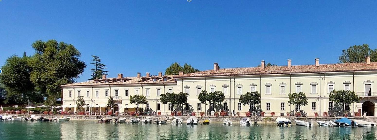 Time To Relax - La Terrazza Sul Lago Peschiera del Garda Buitenkant foto