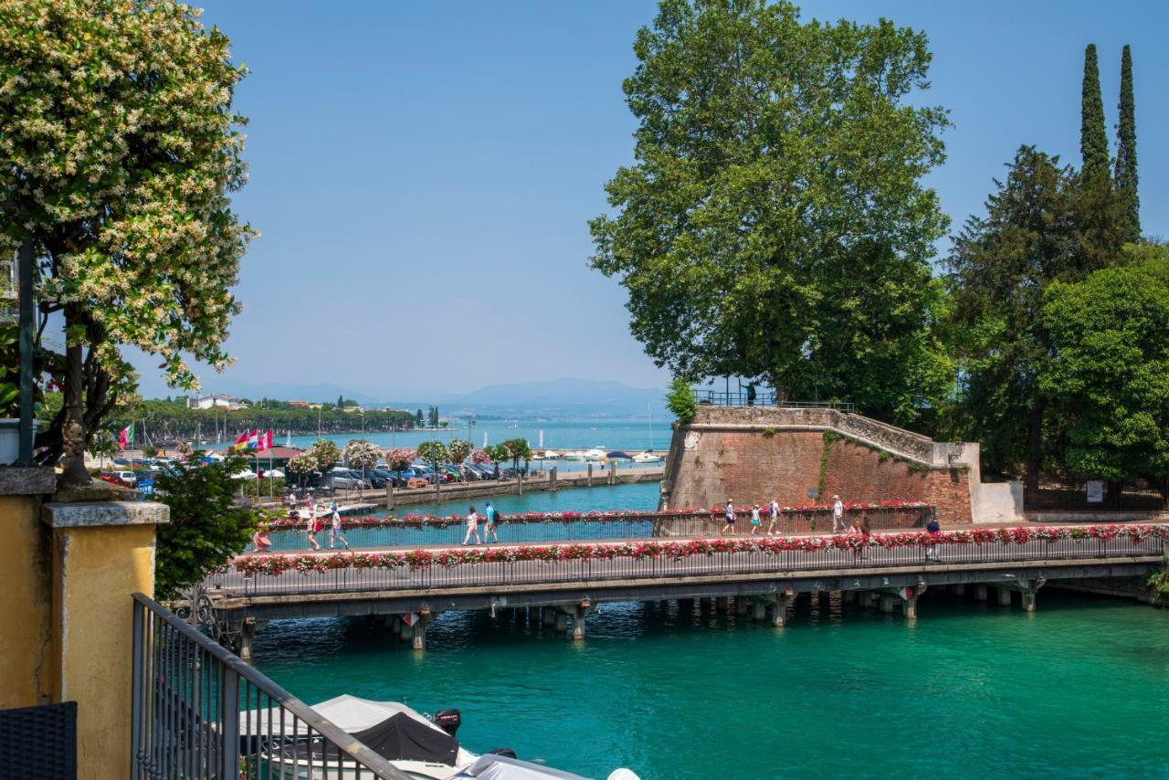 Time To Relax - La Terrazza Sul Lago Peschiera del Garda Buitenkant foto